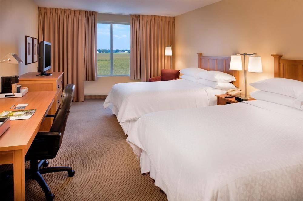 Radisson Hotel Fairview Heights - St Louis Exterior photo